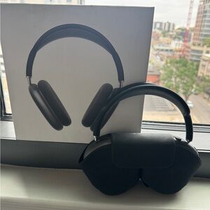 Apple AirPods Max- Space Gray